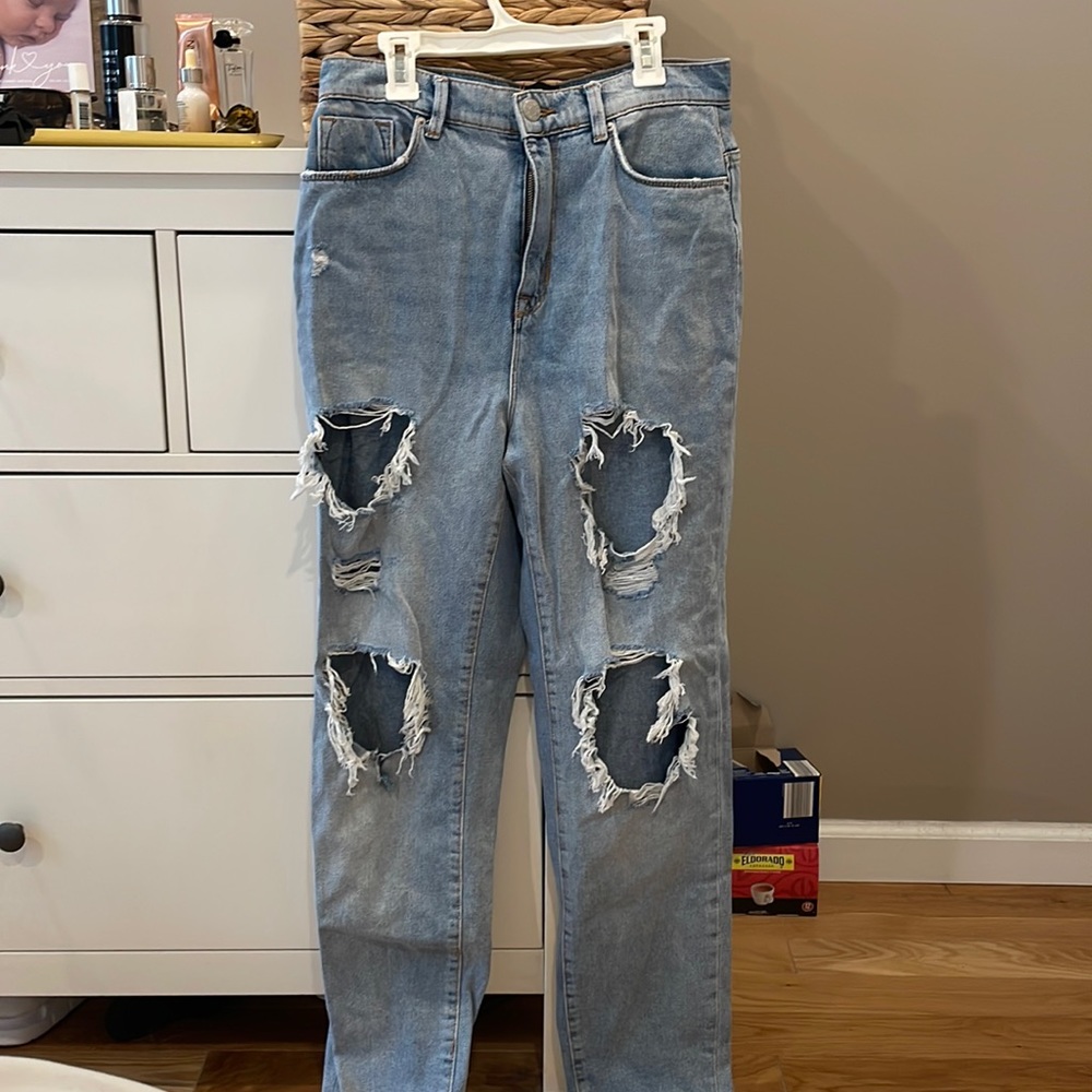 BDG Mom High-Rise Jeans